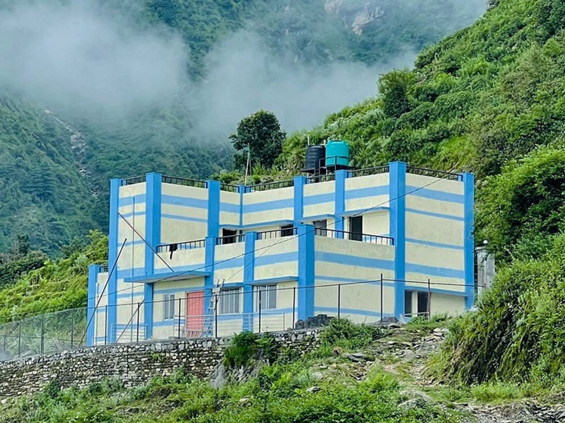 धार्चेको काशीगाउँ स्वास्थ्य चौकी पुन : निर्माण